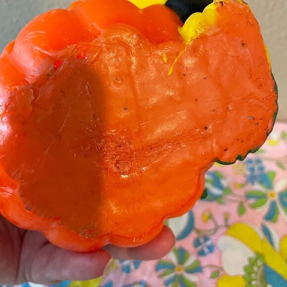 Vintage Halloween Pumpkin and Crow Hallmark Candle - Picture 4 of 15